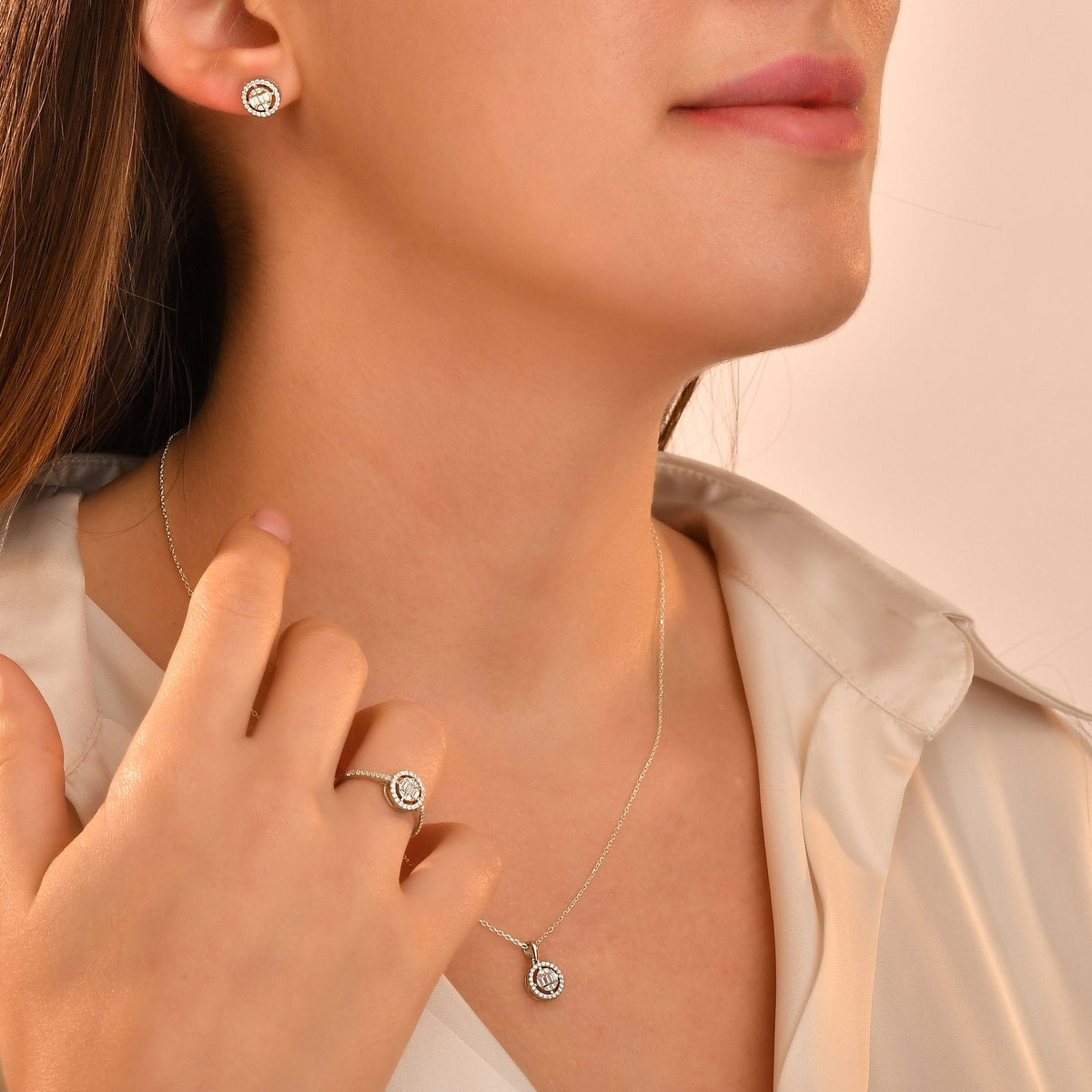 0.30 Carat Round and Baguette Diamond Earrings