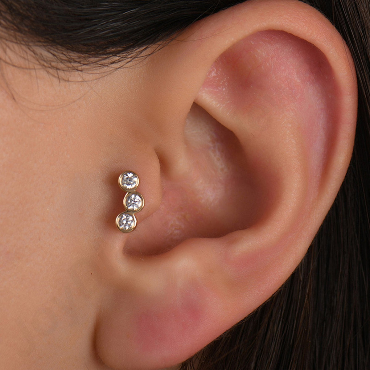 0.15 Carat Three-Stone Diamond Piercing
