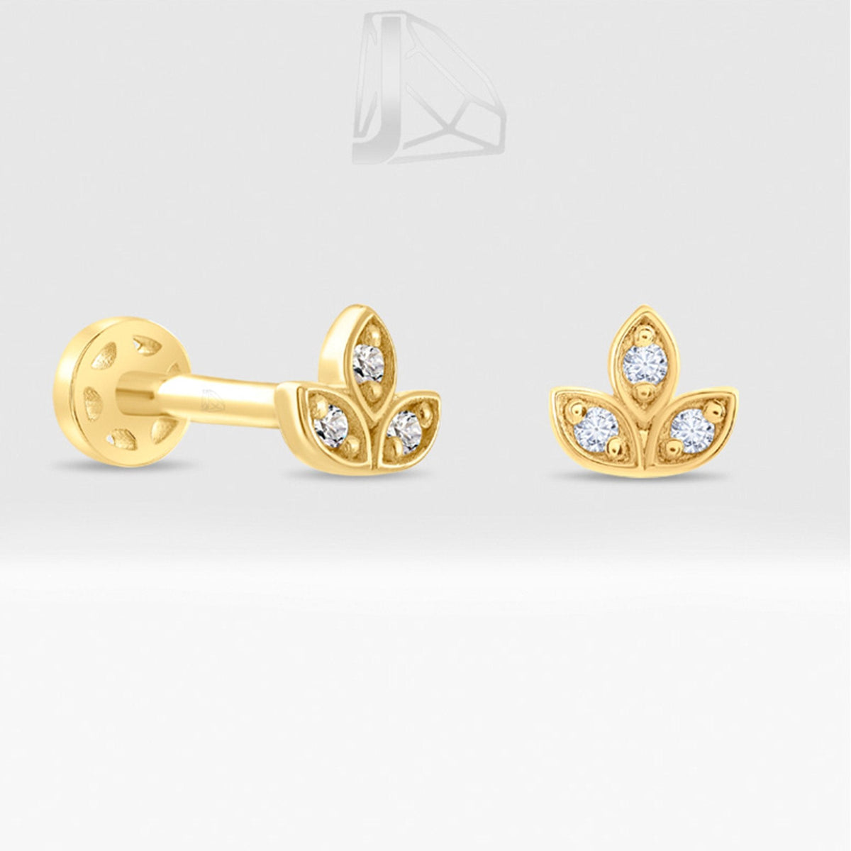 0.03 Carat Three-Leaf Diamond Piercing · Yellow Gold