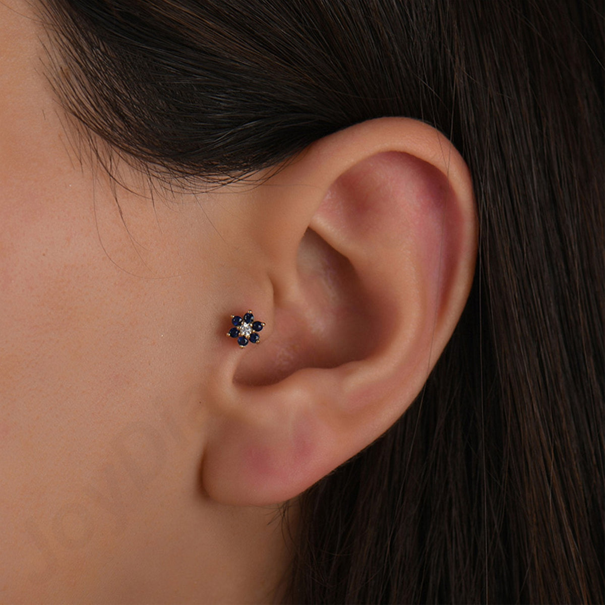 0.08 Carat Sapphire Flower Diamond Piercing