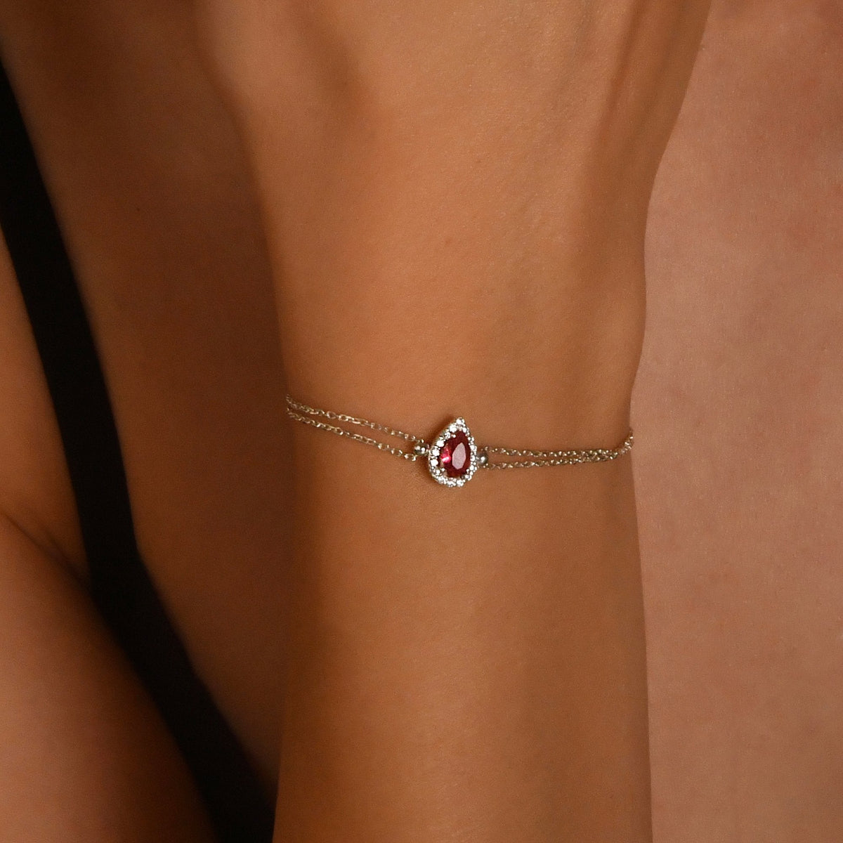 0.73 Carat Pear Sapphire Diamond Bracelet