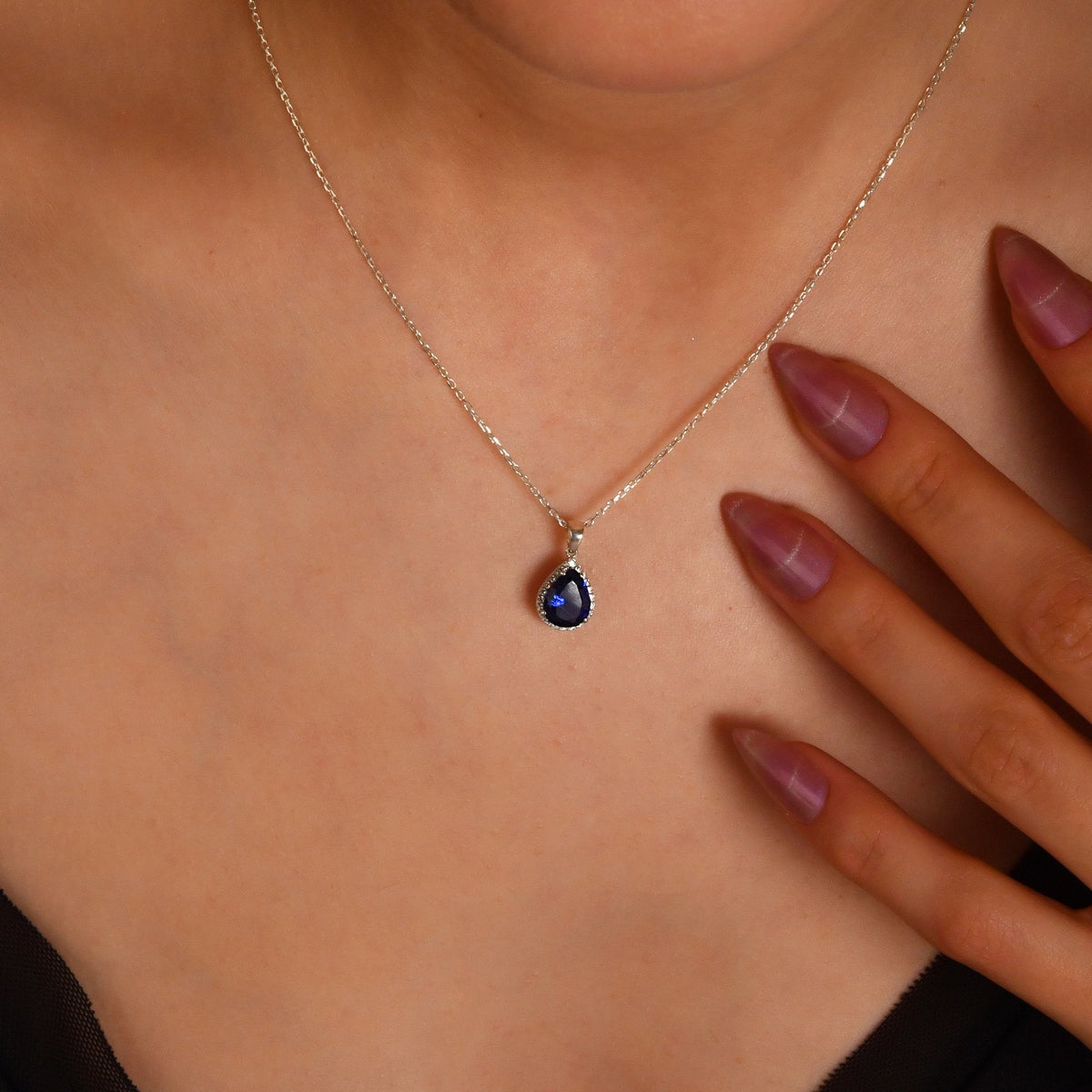 1.46 Carat Pear Sapphire Diamond Necklace