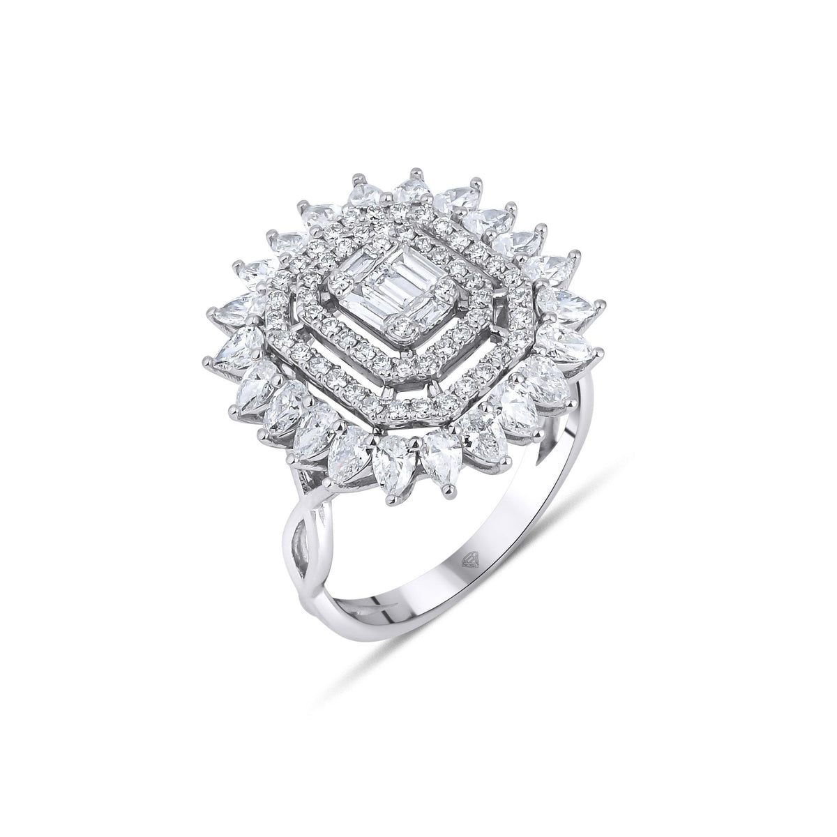 1.50 Carat Pear and Baguette Diamond Ring · White Gold