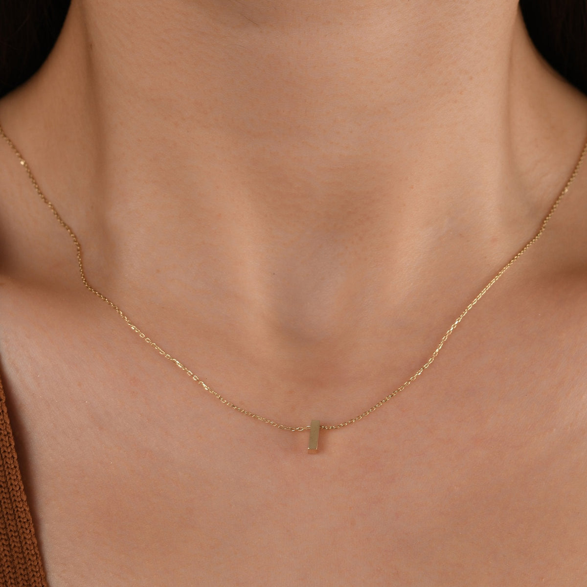 Gold Initial Necklace · Letter I