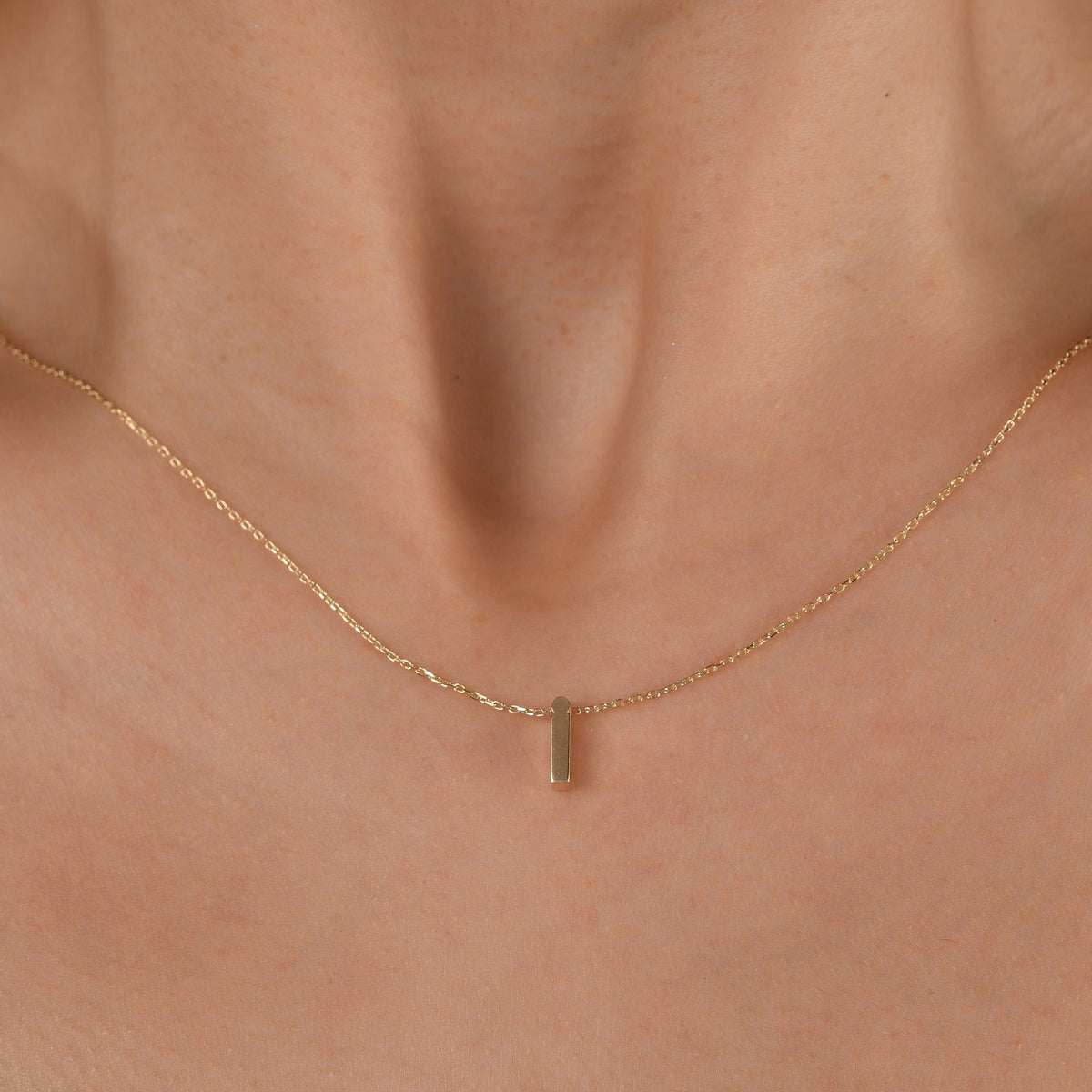 Gold Initial Necklace · Letter İ
