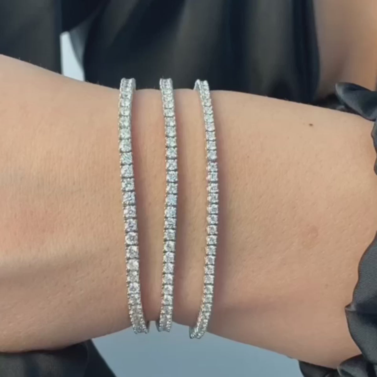 Lab-Grown Diamond Tennis Bracelet – Four-Prong · Video