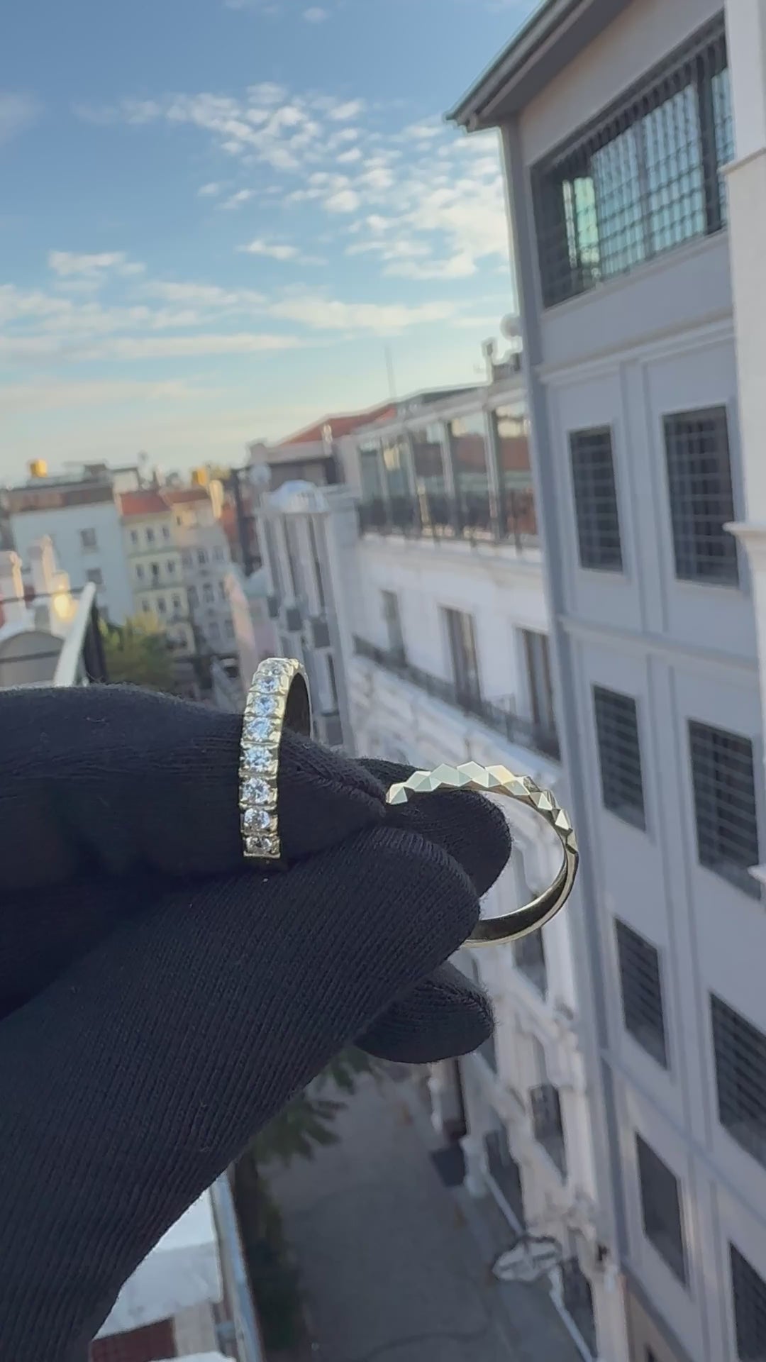 Pyramid Pattern Lab-Grown Diamond Wedding Band Set