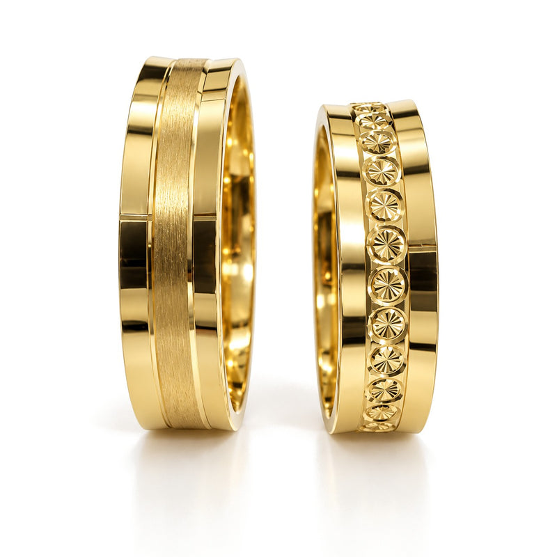 Star Pattern Brushed Gold Wedding Band Set · Yellow Gold · Set